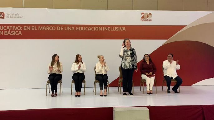 Participa personal educativo en Congreso de Educación Inclusiva