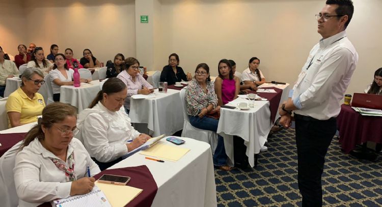 Participa personal educativo en Congreso de Educación Inclusiva