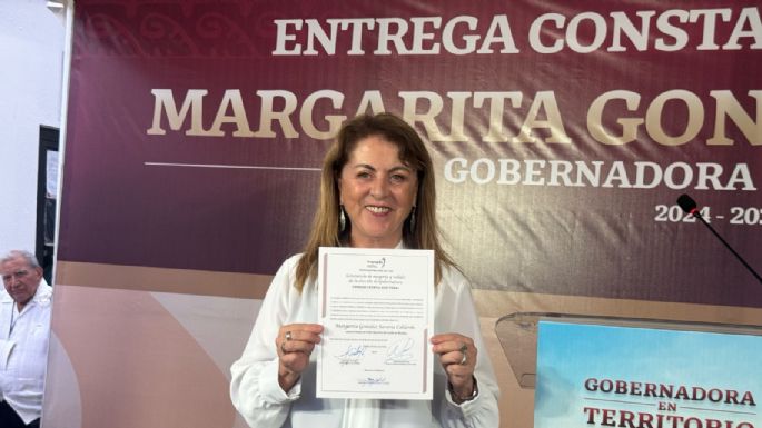La morenista Margarita González Saravia recibe su constancia de mayoría	