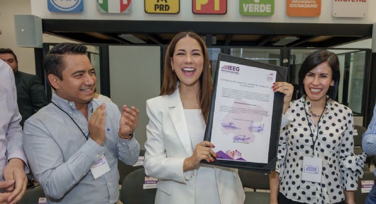Libia Dennise García recibe constancia de mayoría y anuncia que buscará diálogo con Sheinbaum