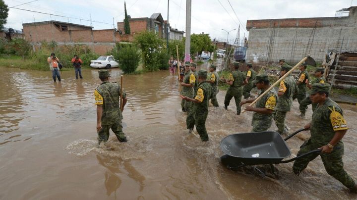 Implementan Plan DN-III para atender a damnificados por lluvias en el Estado de México