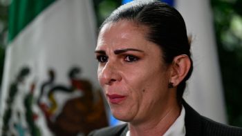 “Lo que gano me lo trago, me lo unto y me lo visto como me da mi chingada gana”: Ana Guevara