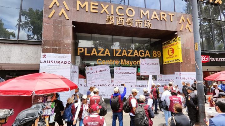 Clausuran Plaza Izazaga, centro mayorista de productos chinos, por falta de documentación