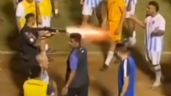 Policía dispara en la pierna a un portero durante una trifulca entre jugadores (Video)