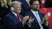 Trump se presenta en la Convención Nacional Republicana con gasa sobre la oreja derecha