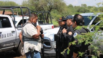 Tras marcha, localizan con vida a desaparecidos de Pátzcuaro