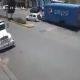 Este el momento en el que un camión de refrescos sin frenos embistió un auto en Tultitlán (Video)