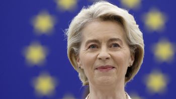 Eurodiputados reeligen a Ursula von der Leyen como presidenta de la Comisión Europea