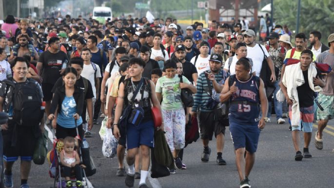 Cientos de migrantes salen del sur de México mientras Trump promete deportaciones si vuelve al poder