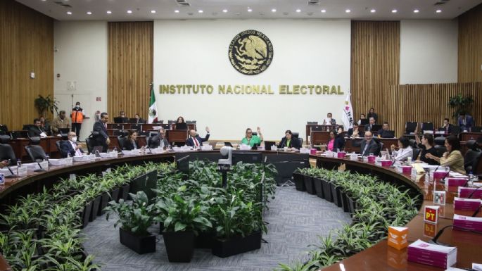 Fiscalización divide al INE: fallas en sistema, descuentos en multas y otras irregularidades motivan receso