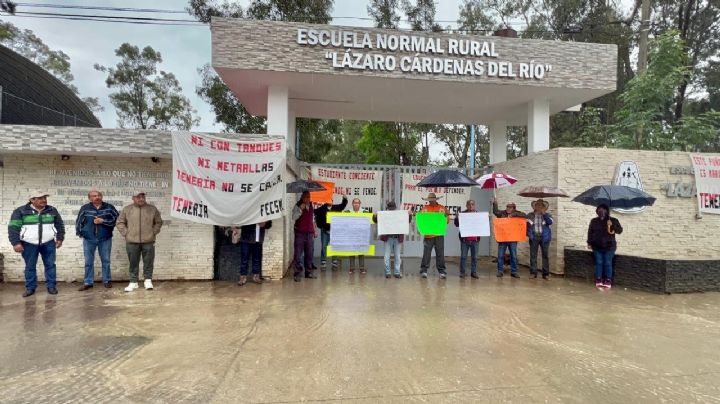 Egresados de Normal de Tenería exigen esclarecer homicidio de alumno y erradicar la violencia