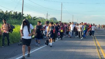 Migrantes parten de Tapachula para intentar cruzar a EU antes de las elecciones presidenciales