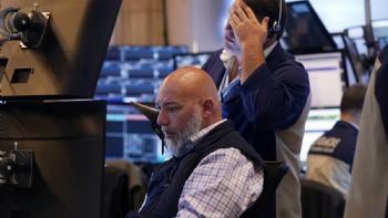 Wall Street tiene su peor día desde 2022, lastrada por Tesla y Alphabet