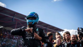 FIA descalifica a Russell tras ganar el GP de Bélgica; Hamilton se queda con el primer lugar