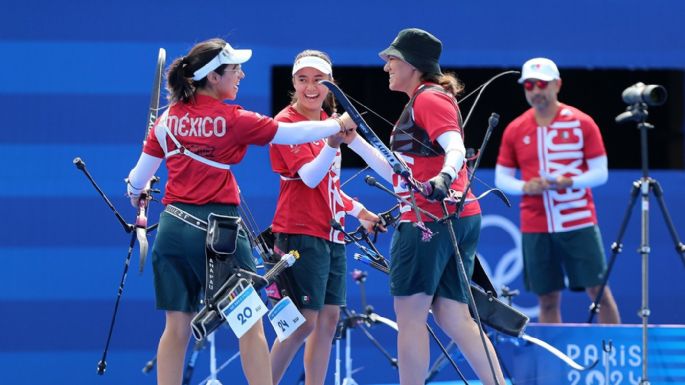 Critican a la Conade por colgarse de la medalla de bronce del equipo femenil de tiro con arco