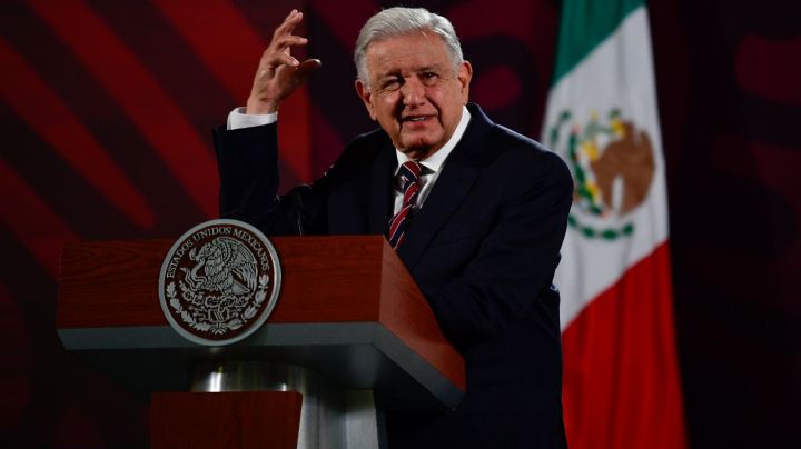 AMLO niega existencia de cuerpo especial de la Policía Militar encargado de su seguridad y la de su familia