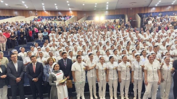 Egresan los primeros 251 enfermeros de la Universidad de la Salud
