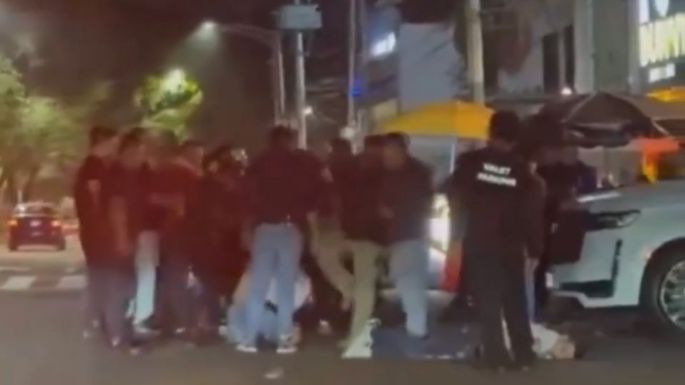 Trabajadores del bar Match golpean a dos jóvenes y a uno lo dejan inconsciente (Video)