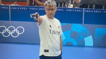 ¿Quién es Yusuf Dikec, el tirador turco que se hizo viral por su estilo de tiro en París 2024? (Vide