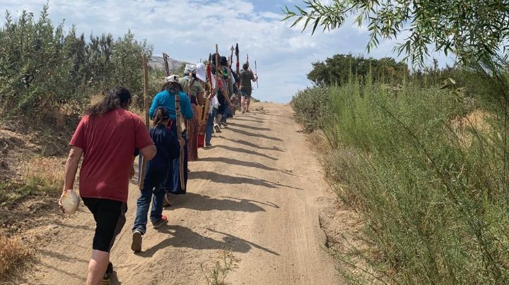 Pueblos originarios "escriben la historia con sus pies"