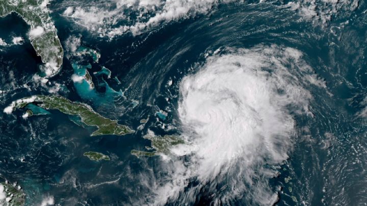 Huracán Ernesto avanza hacia las Bermudas mientras el territorio se prepara para la tormenta