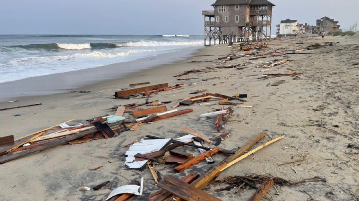 Tormenta tropical “Ernesto” causa fuertes oleajes en costa este de EU