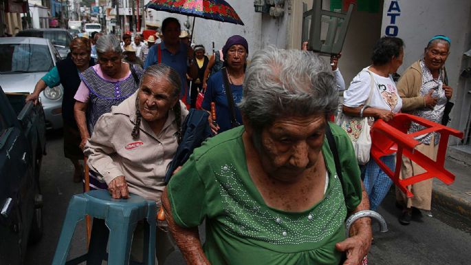 Bienestar debe responder a las personas adultas mayores