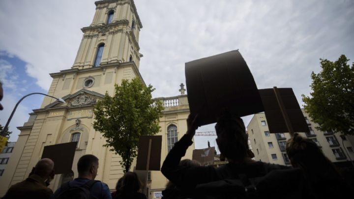 Alemania reinaugura iglesia que se había convertido en símbolo del auge de los nazis