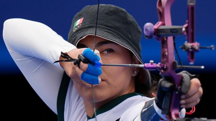 Tras ganar medalla en París 2024, la arquera Alejandra Valencia denuncia que Conade le redujo su beca