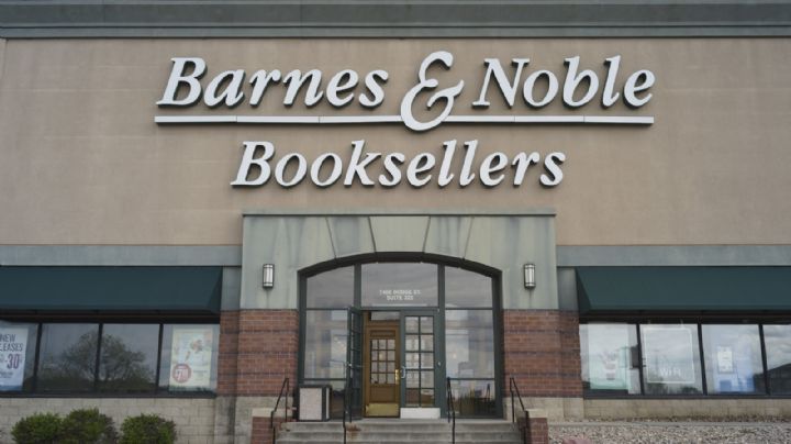 Leonard Riggio, quien forjó un imperio de venta de libros con Barnes & Noble, muere a los 83 años