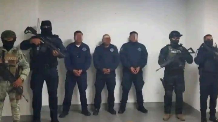 Detienen a tres policías de Ensenada acusados del homicidio de dos hombres