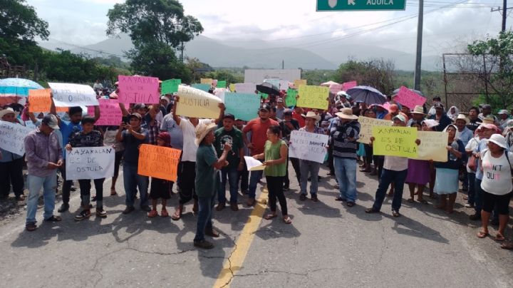 Habitantes de Santa María Ostula realizan jornada de protestas en defensa de su territorio