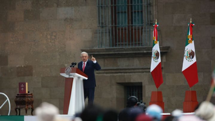 AMLO: Qué felicidad que quien se va a quedar en sustitución de uno es una mujer excepcional