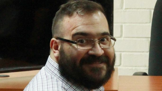 Javier Duarte seguirá en prisión; juez lo vincula a proceso por peculado