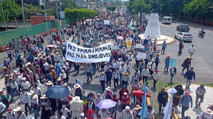 Miles de católicos marchan contra “el sistema de muerte” impuesto por los cárteles en Chiapas