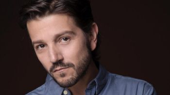SCJN ordena indemnizar a Diego Luna por el uso de su imagen en anuncios de Johnnie Walker