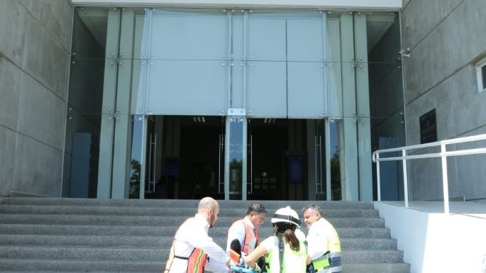 Participa Américo Villarreal en simulacro durante el Día Nacional de Protección Civil