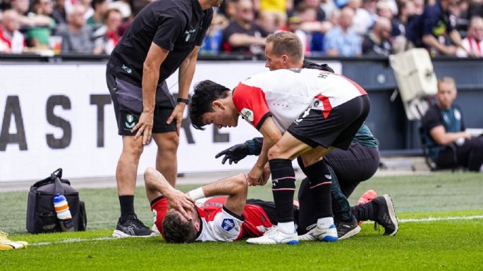 Feyenoord revela el tiempo de recuperación de Santiago Giménez tras lesionarse