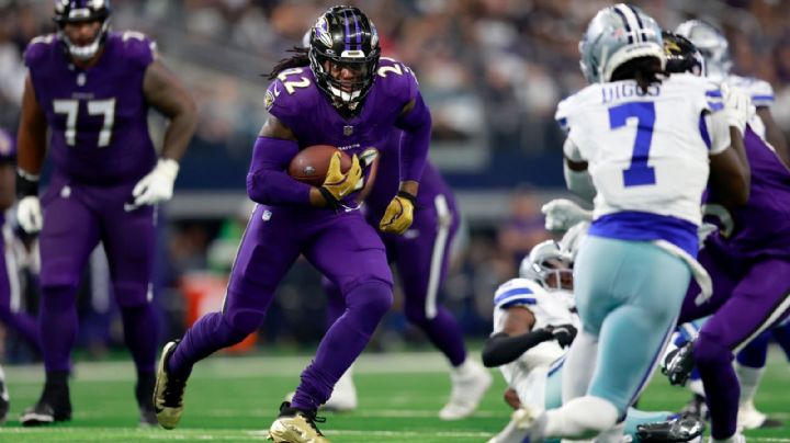 Henry corre para 151 yardas, 2 TDs y los Ravens resisten para vencer 28-25 a Cowboys