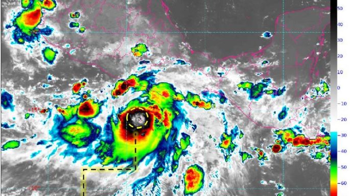 Se forma la tormenta tropical John y amenazan más ciclones; lluvias torrenciales de lunes a jueves