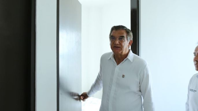 Inaugura Américo albergue y residencia en hospital de Matamoros durante enlace con el presidente AMLO