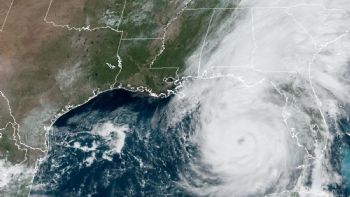 Isaac aumenta a huracán en el Atlántico y podría causar fuertes olas