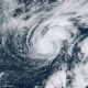 El huracán Isaac y la tormenta tropical Joyce avanzan por el Atlántico lejos de tierra firme