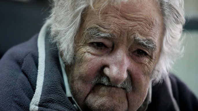 Expresidente José Mujica reaparece en acto electoral en Uruguay