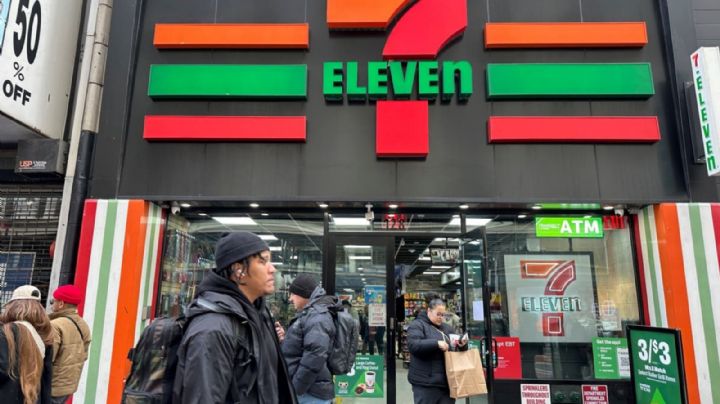 Operador japonés de la cadena de tiendas 7-Eleven rechaza la oferta de adquisición de Couche-Tard