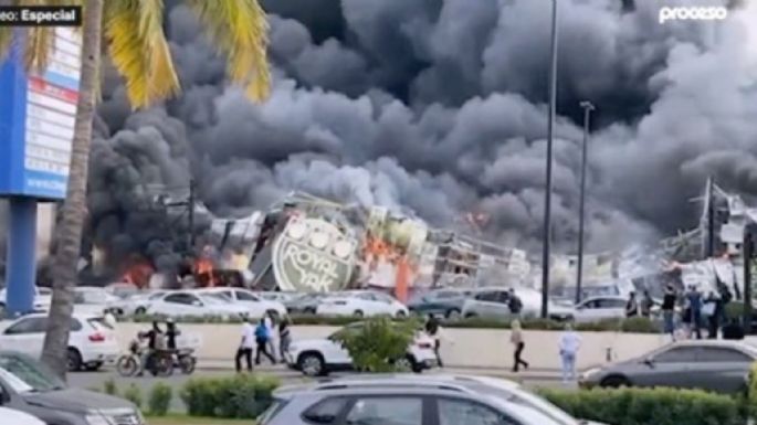 Arde casino Casino Royal Park en Plaza Cinépolis de Culiacán, Sinaloa (Video)