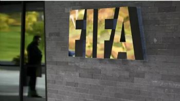 FIFA veta y multa a dirigente venezolano con casi un mdd por irregularidades financieras