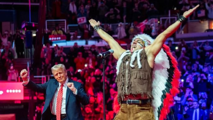 Así bailó Trump con Village People al ritmo de YMCA (Video)