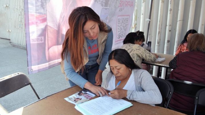 El INEA alista convocatoria para voluntarios en Programa de Educación para Adultos; este es el proceso