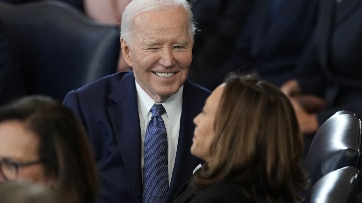 Biden firma en los últimos minutos de su mandato un indulto preventivo para sus tres hermanos